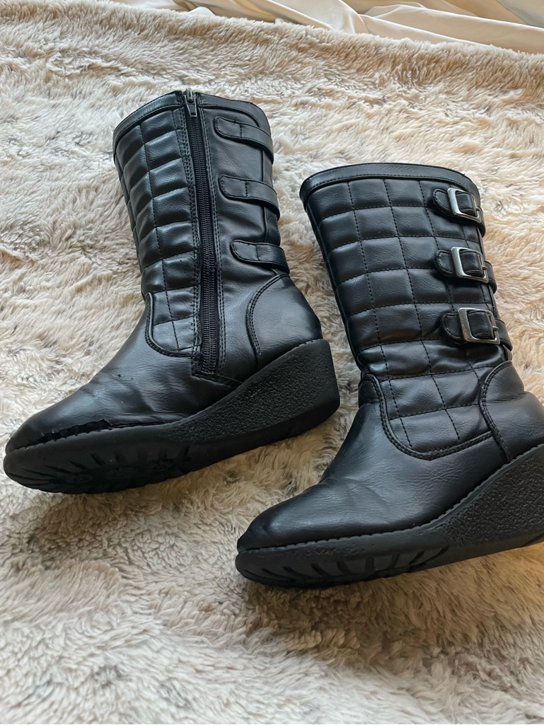 Northwest Black Quilted Mid-Calf Kids Boots With Buckles